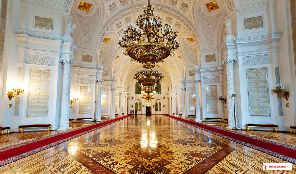 внутри большого кремлевского дворца