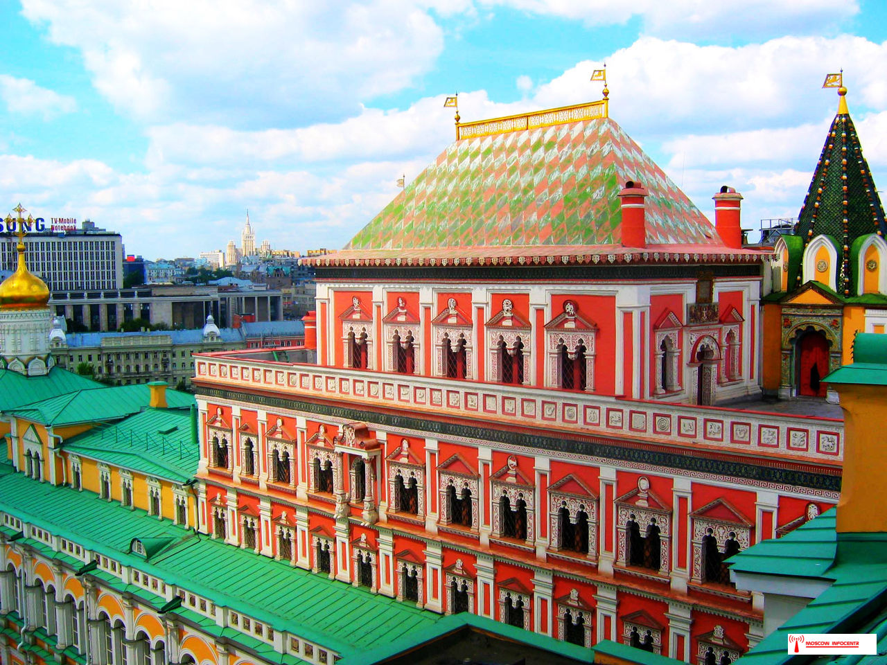 большой кремлевский дворец москва фото